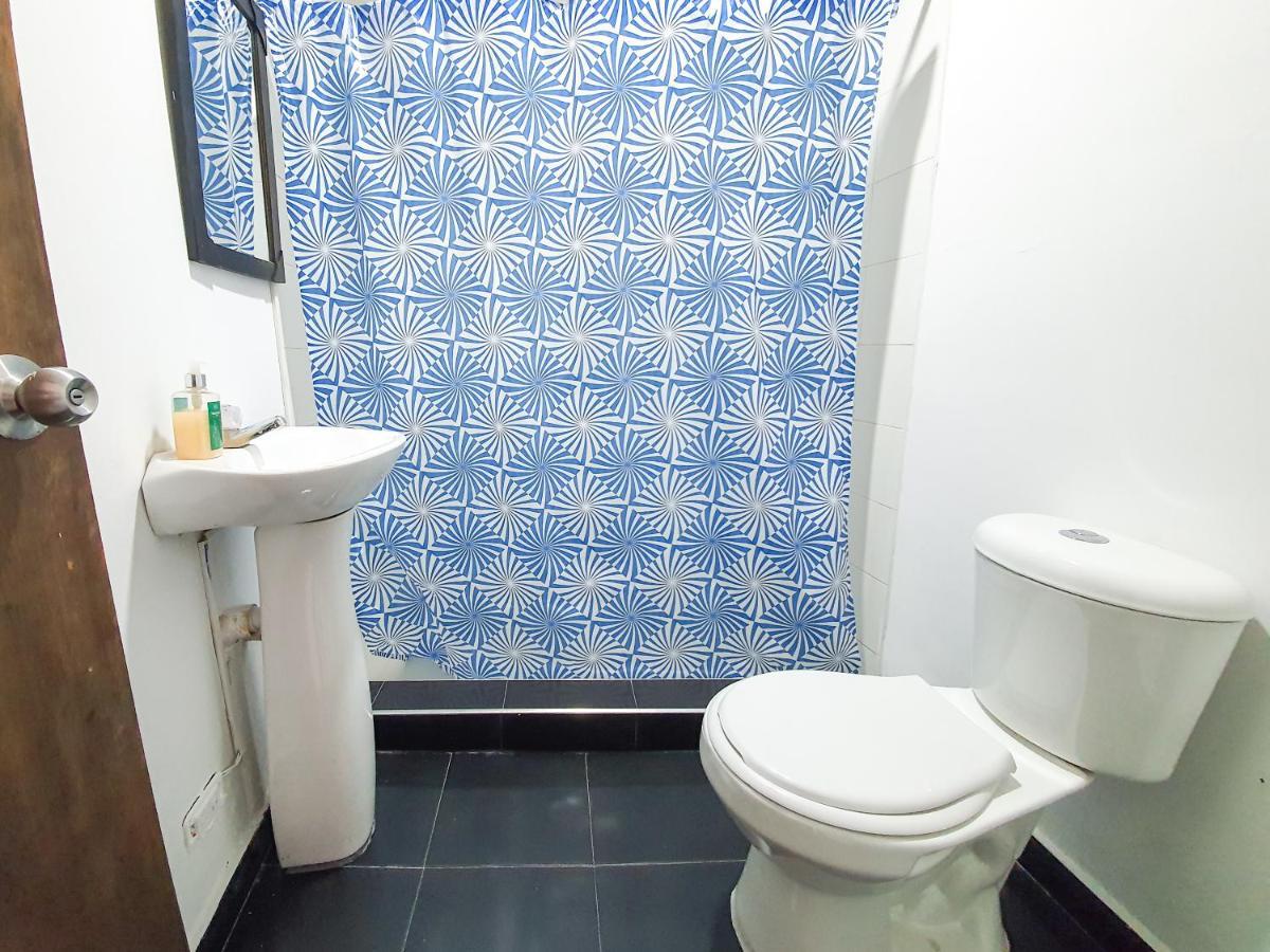 Hostal La Mercedes Street Калі Екстер'єр фото